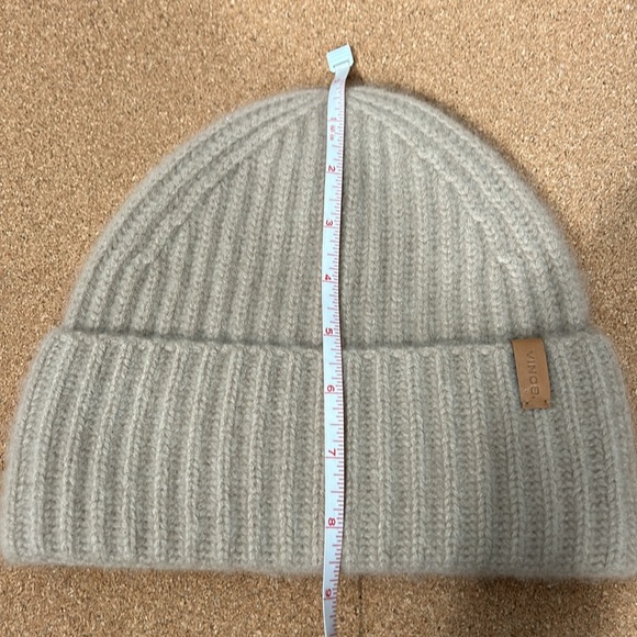 Vince Tan Cashmere Donegal Rib Cuffed Hat one size - Picture 7 of 11